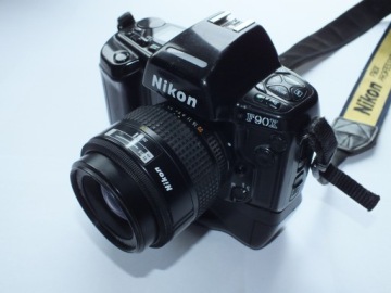 Nikon F90X + Nikon AF Nikkor 35–70 мм 1:3,3–4,5