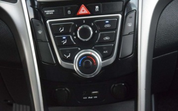 Hyundai i30 II Wagon 1.6 CRDi 110KM 2015 Hyundai i30 1.6D Navi Kamera 2015r Sprowadzony Oplacony 1.6 Diesel, zdjęcie 25