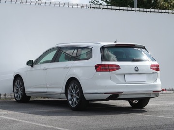 Volkswagen Passat B8 Variant 1.8 TSI BlueMotion Technology 180KM 2016 VW Passat 1.8 TSI, Salon Polska, Serwis ASO, zdjęcie 3