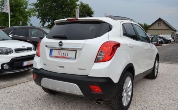 Opel Mokka I SUV 1.4 Turbo ECOTEC 140KM 2014 Opel Mokka BEZWYPADKOWE - Bardzo niski przebieg 37TYS km - serwis do konca, zdjęcie 3