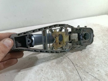 KLIKA DVEŘE PRAVÝ PŘEDNÍ LD7X VOLKSWAGEN TOURAN