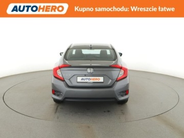 Honda Civic X Sedan 4d 1.6 i-DTEC 120KM 2018 Honda Civic automat klima auto navi grzane fotele, zdjęcie 5