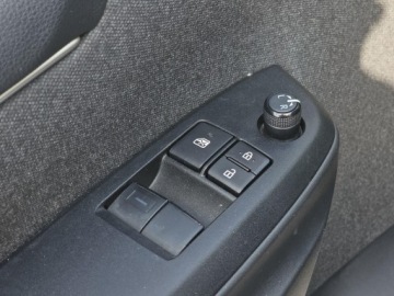 Toyota Yaris IV Hatchback 1.5 Hybrid Dynamic Force 116KM 2021 Toyota Yaris 1.5 HEV 116KM 1WŁ SalonPL VAT23 Grupa, zdjęcie 20