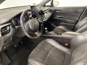 Toyota C-HR I Crossover Facelifting 2.0 Hybrid Dynamic Force 184KM 2021 Toyota C-HR 2.0 Hybrid GR Sport Toyota C-HR 2.0 GR, zdjęcie 2