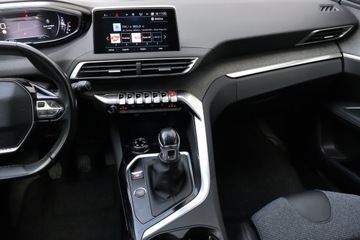 Peugeot 3008 II Crossover 1.2 PureTech 130KM 2018 Peugeot 3008 1.2 PureTech, Salon Polska, Skóra, zdjęcie 7