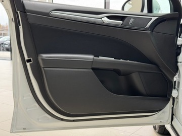 Ford Mondeo V Kombi Facelifting 2.0 EcoBlue 150KM 2020 Ford Mondeo Titanium / Ambiente / LED / 1 właścici, zdjęcie 10