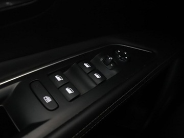 Peugeot 3008 II Crossover 1.5 BlueHDI 130KM 2018 Peugeot 3008 Automat Virtual Navi Kamera cofania, zdjęcie 37