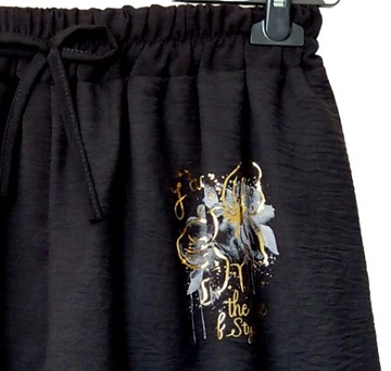 КОМПЛЕКТ * ЦВЕТЫ * OVERSIZE * БЛУЗКА + СВОБОДНЫЕ ШОРТЫ ОДИН РАЗМЕР черный