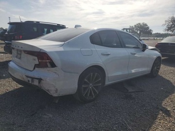 Volvo S60 III 2021 Volvo S60 T5 Momentum 2021 2.0l 2.0 Benzyna 250KM, zdjęcie 3