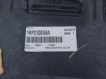 POLIČKA ZADNÍ ČERNÁ CHRYSLER 300C II THEMA