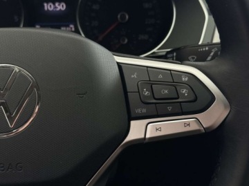 Volkswagen Passat B8 Variant Facelifting 2.0 TDI SCR 150KM 2023 Volkswagen Passat Business ACC LED Hak CarPlayAndroid Auto Podgrzewan, zdjęcie 21