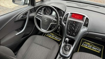 Opel Astra J Sports Tourer 1.4 Turbo ECOTEC 140KM 2012 Opel Astra Udokumentowany przebieg GWARANCJA 1.4 Benzyna 140KM, zdjęcie 29