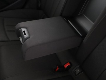 Audi A4 B9 Avant Facelifting 2.0 35 TDI 163KM 2021 Audi A4 Avant mHEV S-Tronic full LED navi klima, zdjęcie 37