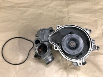 BMW E53 E60 E61 E64 E65 E66 4.4 N62 ČERPADLO VODY OEM