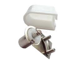 Белый угловой антенный штекер