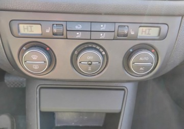 Volkswagen Tiguan I SUV 2.0 TDI CR DPF 140KM 2008 Volkswagen Tiguan 2008r, 2.0 TDI. 4x4. AUTOMAT. Uszkodzony lewy przod Poob, zdjęcie 13