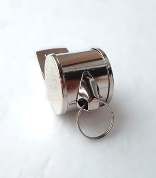 Судейский свисток из серебряного металла, никелированный.