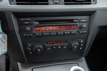 BMW Seria 3 E90-91-92-93 Limuzyna E90 320d 163KM 2006 BMW 320 2.0d 163KM ! M47 Rozrząd z przodu !, zdjęcie 19