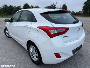 Hyundai i30 II Hatchback 3d 1.6 GDI 135KM 2013 Hyundai i30 Hyundai i30 blue 1.6 GDI YES Gold 1.6 Benzyna 135KM, zdjęcie 10