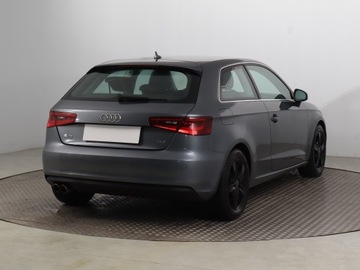 Audi A3 8V Hatchback 3d 2.0 TDI 150KM 2012 Audi A3 2.0 TDI, Navi, Xenon, Bi-Xenon, Klima, zdjęcie 4