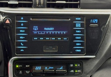 Toyota Auris II Touring Sports Facelifting 1.4 D-4D 90KM 2015 Toyota Auris Salon Polska. Serwis ASO, FV-VAT 23 1.4 Diesel 90KM, zdjęcie 7