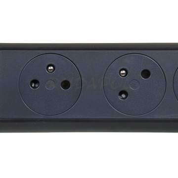 ПОВОРОТНЫЙ УДЛИНИТЕЛЬ 3X2P+Z 1,5 м (049444)