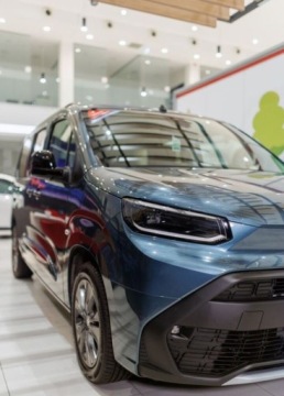 Toyota 2024 Toyota Proace City City Verso Long 1.5 D-4D Family aut 1.5 Diesel 130KM, zdjęcie 13