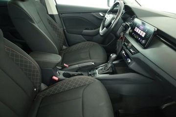 Skoda Kamiq Crossover 1.0 TSI 115KM 2020 Skoda Kamiq 1.0 TSI, Salon Polska, Serwis ASO, zdjęcie 6