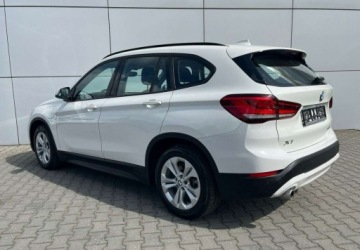 BMW X1 F48 Crossover Plug-In 1.5 25e 220KM 2021 BMW X1 xDrive Plug-In PDC Automat Led Navi Tempomat FV23 1.5, zdjęcie 11