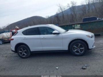 Alfa Romeo Stelvio SUV Facelifting 2.0 Turbo 280KM 2021 Alfa Romeo Stelvio 2021 ALFA ROMEO STELVIO AWD 2.0 Benzyna 280KM, zdjęcie 12