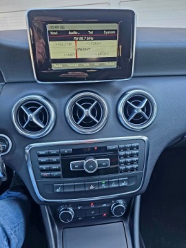 Mercedes Klasa A W176 Hatchback 5d Facelifting 180 122KM 2015 Mercedes A180 Aklasa 1,6 122KM 2Style Xenon, zdjęcie 21