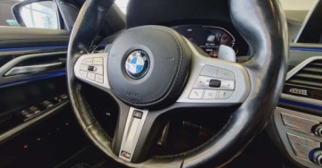 BMW Seria 7 G11-G12 Sedan Facelifting 3.0 740d 340KM 2021 BMW Seria 7 740d 340km X-drive M-pakiet Kamera 360stopni Dociagi drzwi 3.0, zdjęcie 24