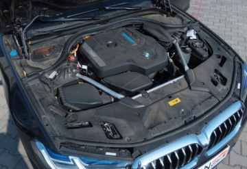 BMW Seria 5 G30-G31 Touring Plug-In 2.0 530e 292KM 2022 BMW 530 292ps Luxury xDrive Laser ACC Skóra HUD Keyles Blis 4xKlima Webasto, zdjęcie 25