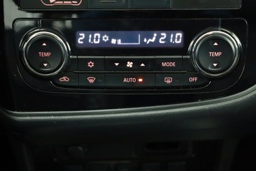 Mitsubishi Outlander III 2017 Mitsubishi Outlander 2.0 PHEV, 4X4, Automat, zdjęcie 9