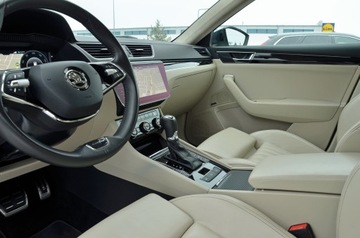 Skoda Superb III Liftback Facelifting 2.0 TDI SCR 200KM 2022 Skoda Superb Laurin &amp; Klement! Full Opcja! SKÓRY! 4x4! 200KM! JAK NOWY, zdjęcie 17