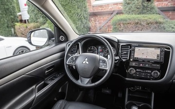 Mitsubishi Outlander III SUV 2.2 DOHC DI-D 150KM 2013 Mitsubishi Outlander 2.2DiD 150KM Full Skora Navi Camera Xenon Szyber Full, zdjęcie 26