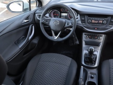 Opel Astra K Hatchback 5d 1.0 Turbo 105KM 2016 Opel Astra 1.0 Turbo, Klima, Tempomat, zdjęcie 6