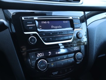 Nissan Qashqai II Crossover 1.2 DIG-T 115KM 2016 Nissan Qashqai 1.2 DIG-T, Salon Polska, zdjęcie 11