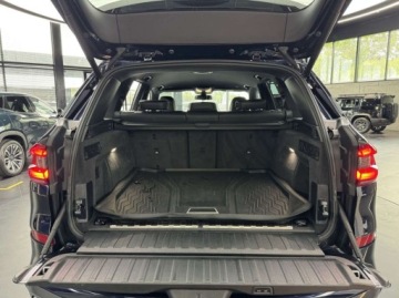 BMW X5 G05 SUV Plug-In 3.0 45e 394KM 2022 BMW X5 xDrive45e sport Zawieszenie pneumatyczne HUD ACC Kamera 360, zdjęcie 9