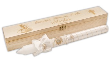 ŚWIECA DO NA KOMUNII +PUDEŁKO DREWNIANE EKO poziom