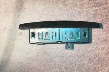 DISPLEJ ČIDEL PARKOVÁNÍ MERCEDES-BENZ E (W212) A0015424623 2.1L