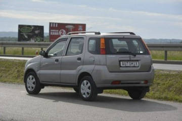 Suzuki Ignis II Hatchback 1.3 i 16V 94KM 2004 Suzuki Ignis 1.3 Benzyna klimatyzacja relingi gwar, zdjęcie 5