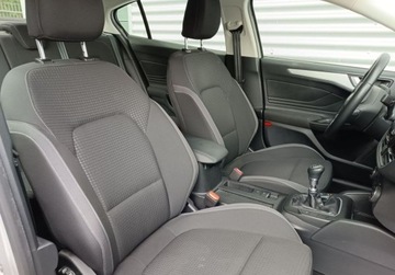 Ford Focus IV Sedan 1.0 EcoBoost 125KM 2020 Ford Focus OFERTA BLACK WEEK 125KM EcoBoost Titanium SalonPL SerwisASO FV2, zdjęcie 31