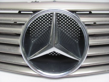 Решетка радиатора Mercedes R129 SL Grill до рестайлинга