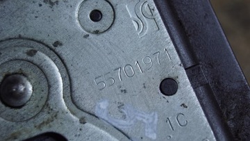 ЗАМОК БАГАЖНИКА ЗАДНИЙ OPEL CORSA D 55701971