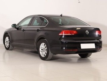 Volkswagen Passat B8 Limousine 2.0 TDI BlueMotion Technology 150KM 2015 VW Passat 2.0 TDI, Automat, Navi, Klima, zdjęcie 3