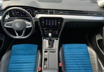 Volkswagen Passat B8 Variant Facelifting 2.0 TDI SCR 200KM 2022 Volkswagen Passat Elegance Pakiety, ACC, LED Matrix, ergoComfort z masaze, zdjęcie 3