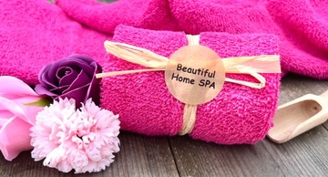 Отличный подарочный набор косметики, соли для ванн, мыло, цветы для мамы