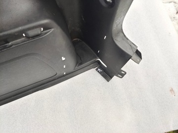 SKODA FABIA II 5J6 Боковая обивка багажника правая