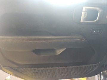 Jeep Gladiator 2022 Jeep Gladiator Mojave Crew Cab Medium Bed 2022 3.6 Benzyna 285KM, zdjęcie 9